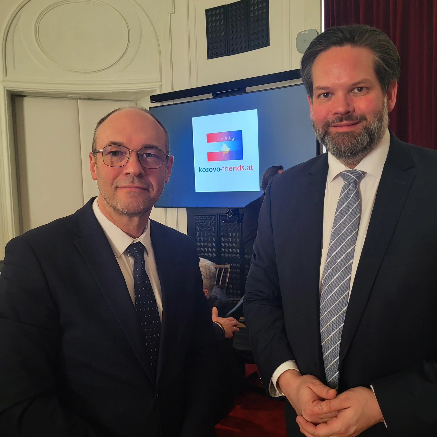 Stier u Beču održao predavanje o odnosima EU i Kosova te situaciji na jugoistoku Europe