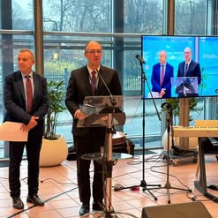 HRT vijesti - 'Pax Americana je gotov, stiže bipolarni svijet s Kinom kao igračem'